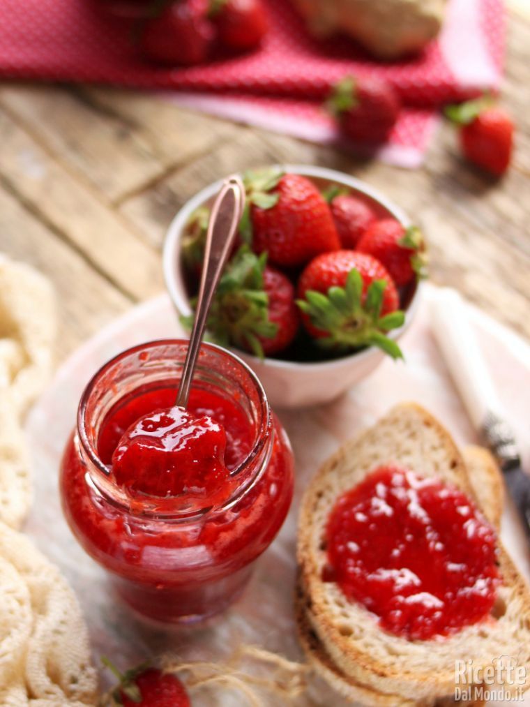 Come fare la marmellata di fragole e zenzero