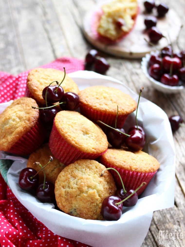 Ricetta muffin alle ciliegie sofficissimi
