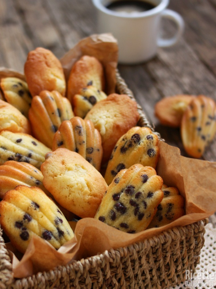 Ricetta madaleine con le gocce di cioccolato