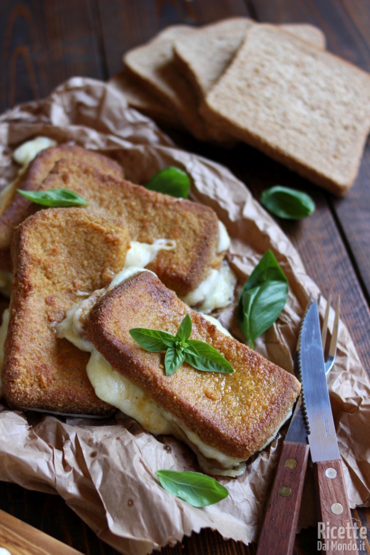 Come fare la mozzarella in carrozza al forno