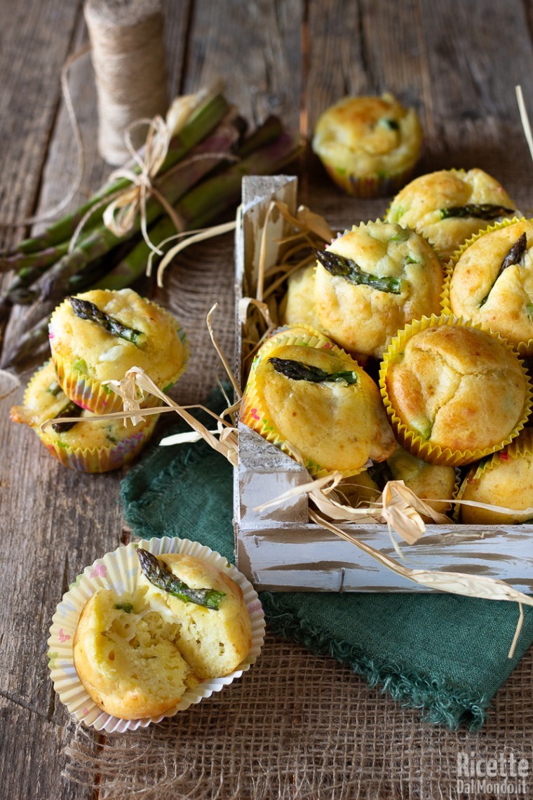 Ricetta muffin agli asparagi e formaggi