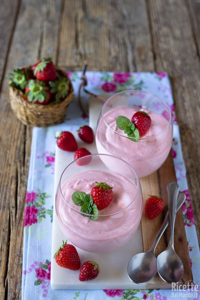 Ricetta mousse di fragole