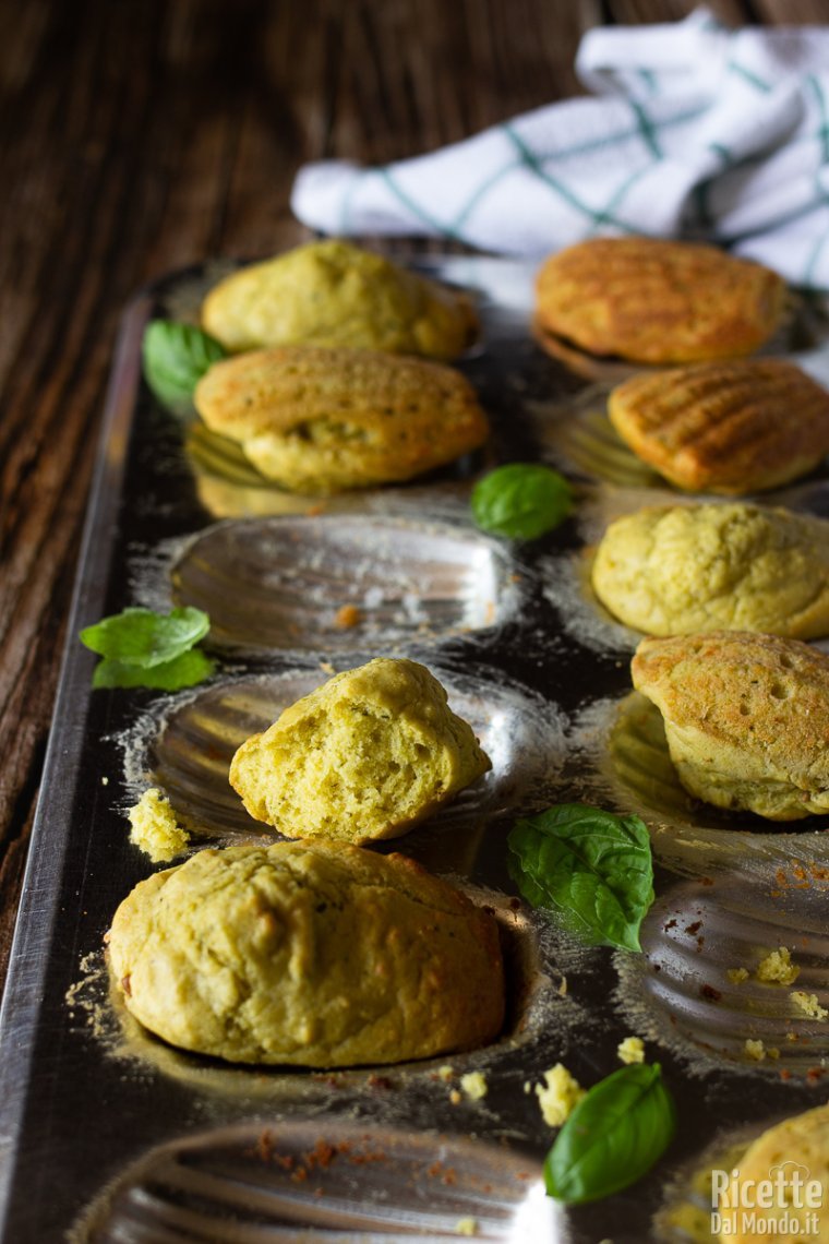 Come fare le madeleine al pesto