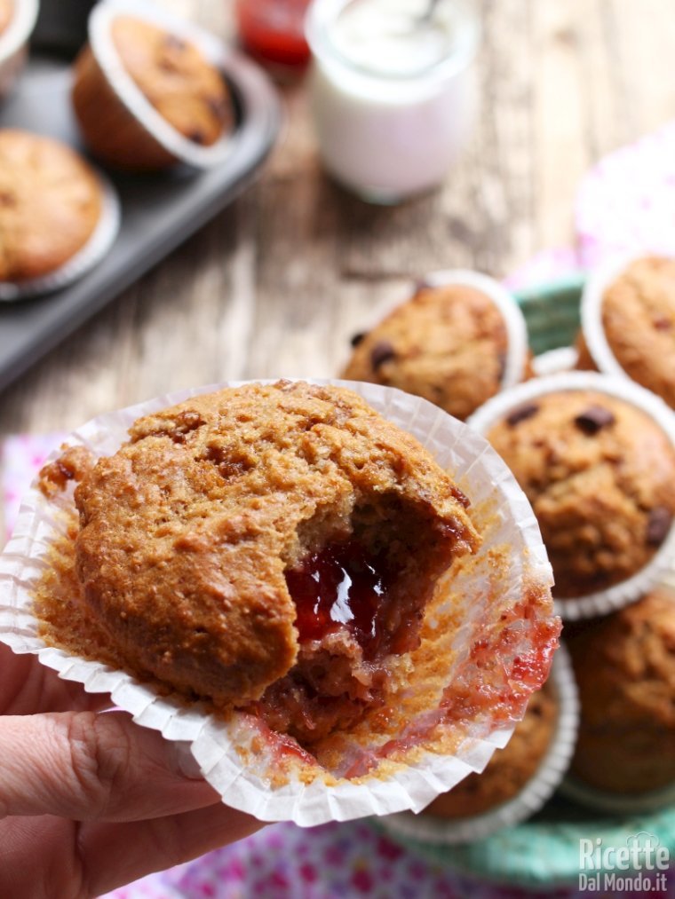 Ricetta muffin integrali senza latte e uova