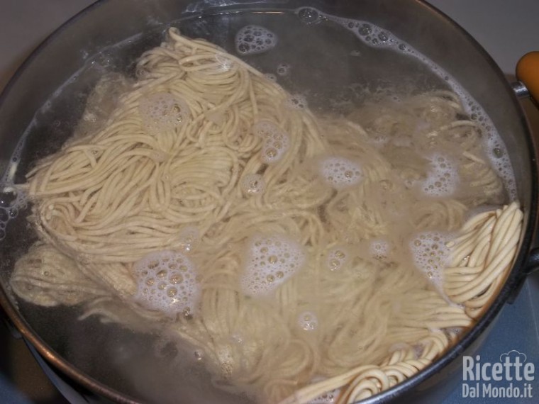 Noodles con Verdure e Gamberetti