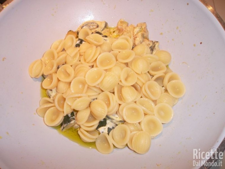 Pasta philadelphia e zucchine 7