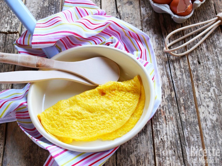 Omelette, la ricetta base e i segreti per farle perfette!