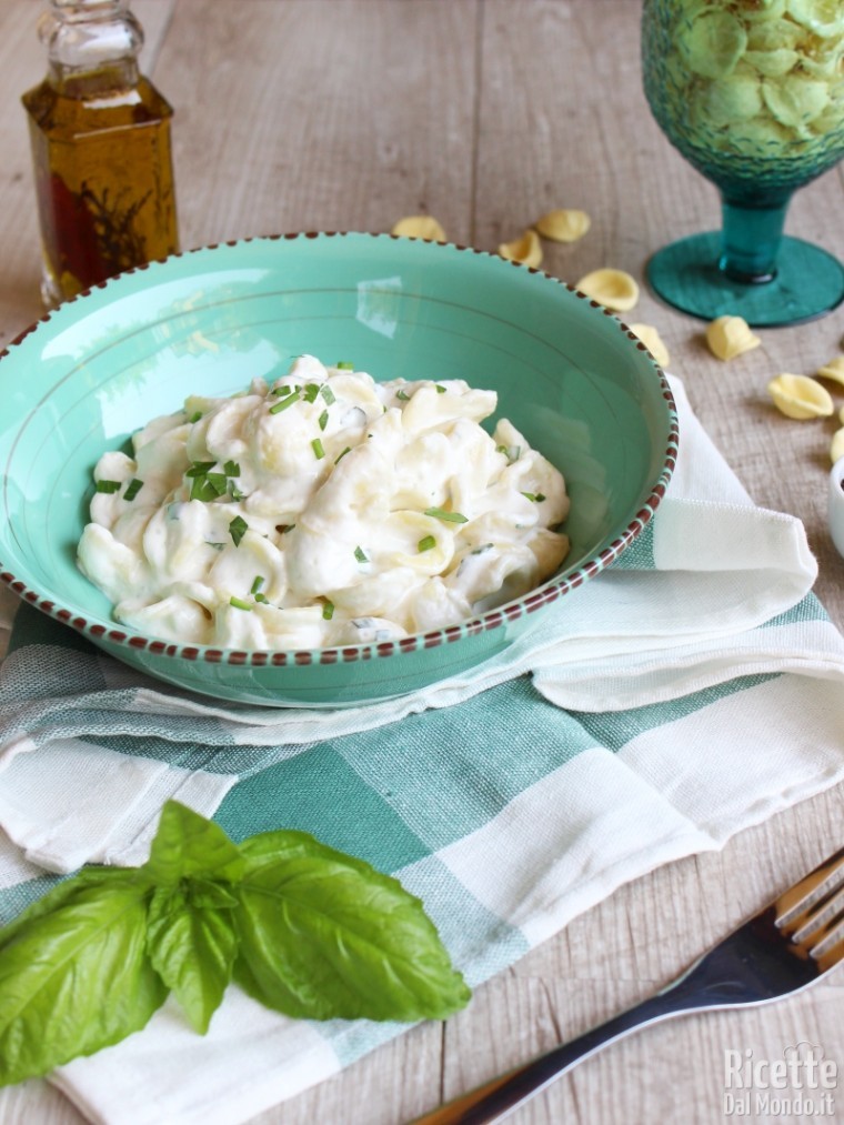 Come fare le orecchiette alle erbe aromatiche
