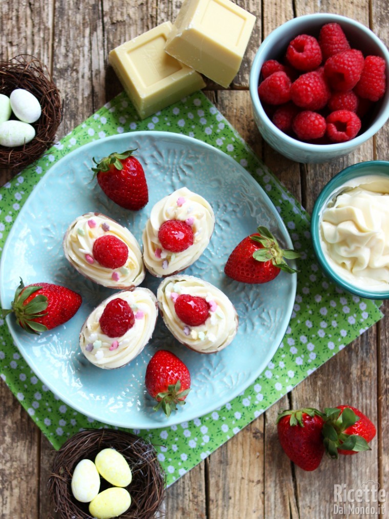 Ricetta ovetti ripieni di namelaka e lamponi