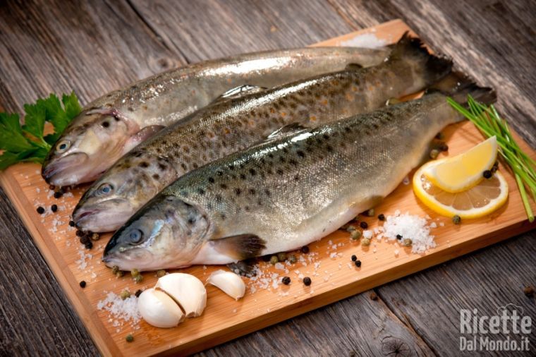 Pulizia e preparazione del pesce
