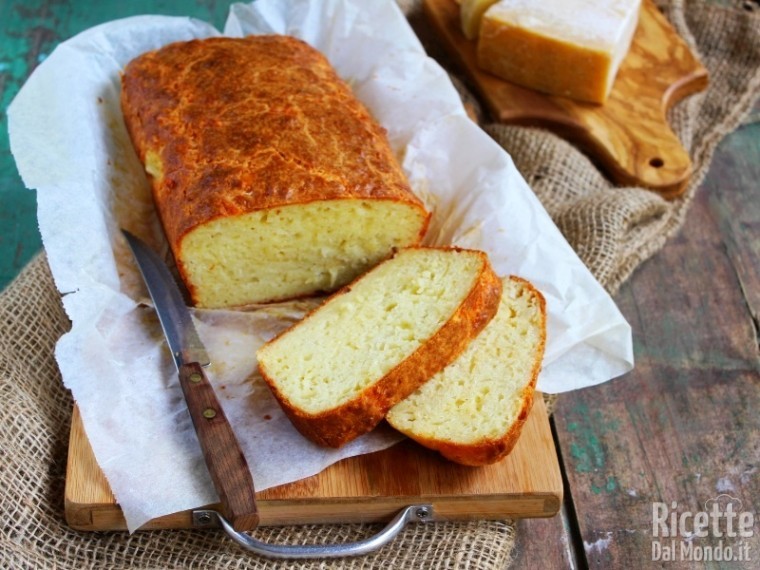 Plumcake al formaggio e yogurt