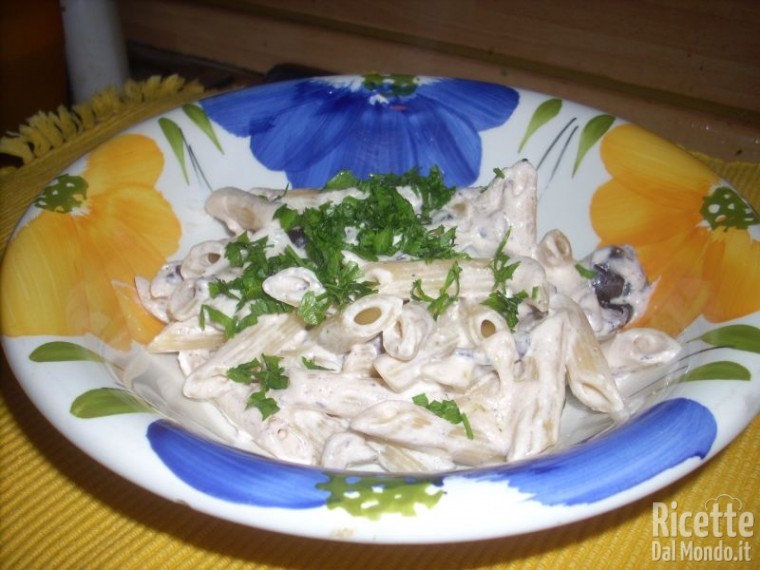 Ricetta Pennette con Philadelphia e Olive