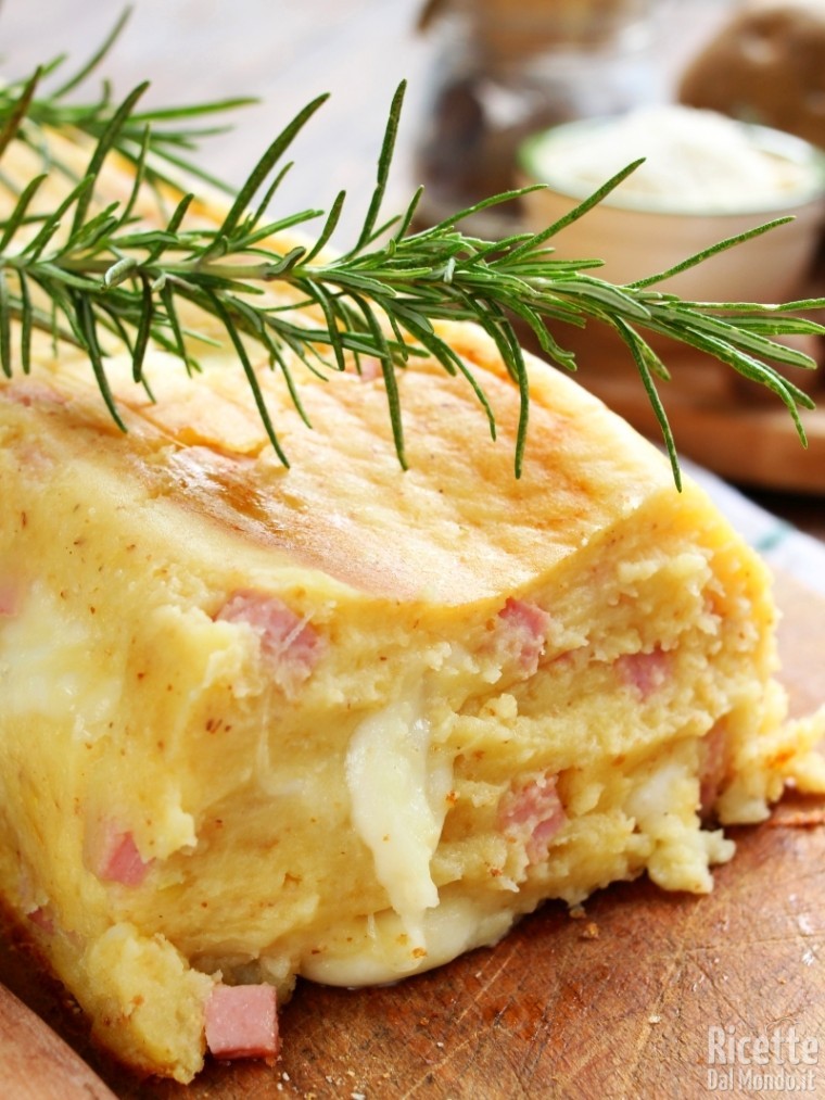 Polpettone Di Patate E Cotto Al Forno Ricettedalmondo