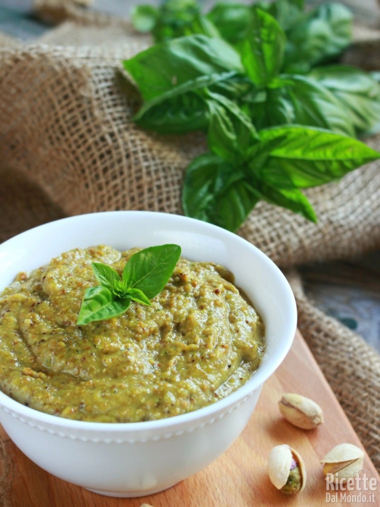 Come fare il pesto di pistacchi
