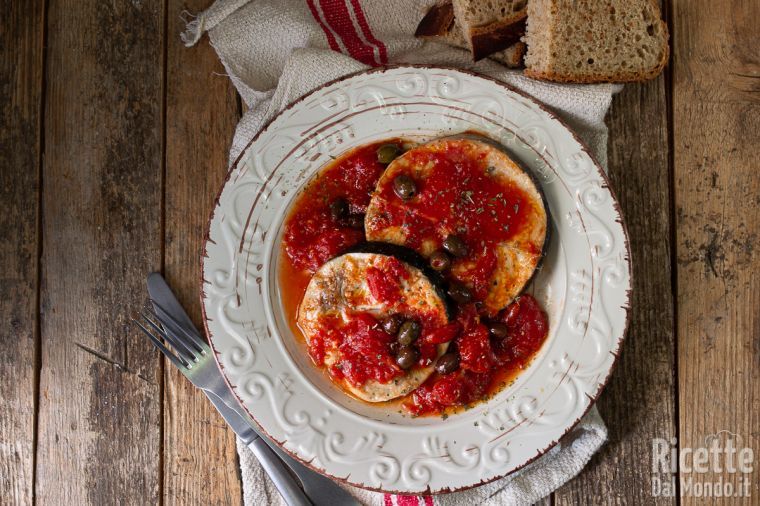 Pesce spada alla pizzaiola