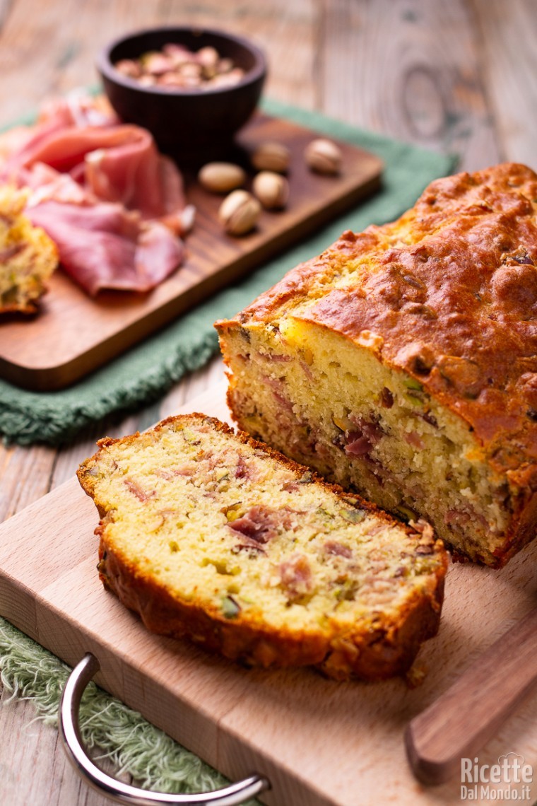 Come fare il plumcake prosciutto e pistacchi