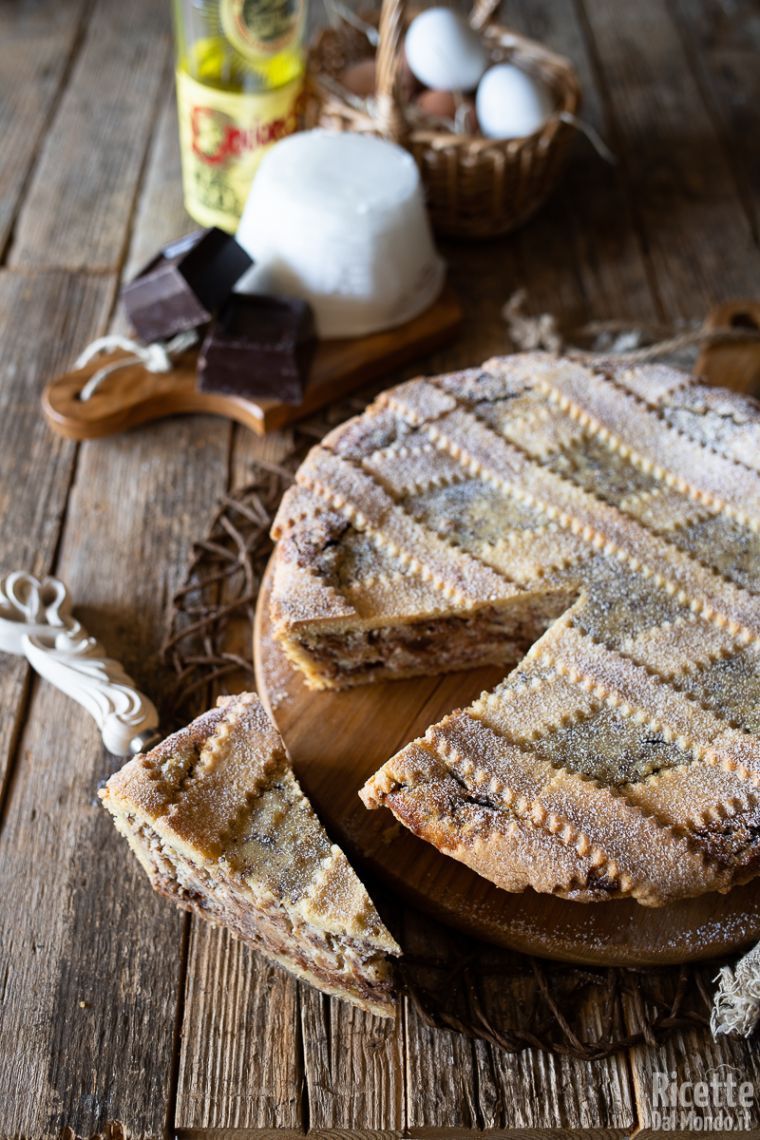 Come fare la pastiera al cioccolato e Strega