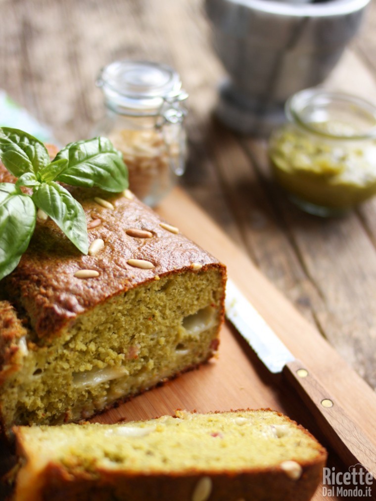 Plumcake salato al pesto con pancetta e provola