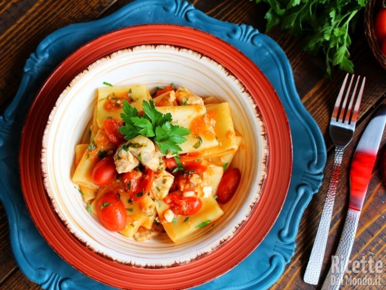 Paccheri con la rana pescatrice o coda di rospo