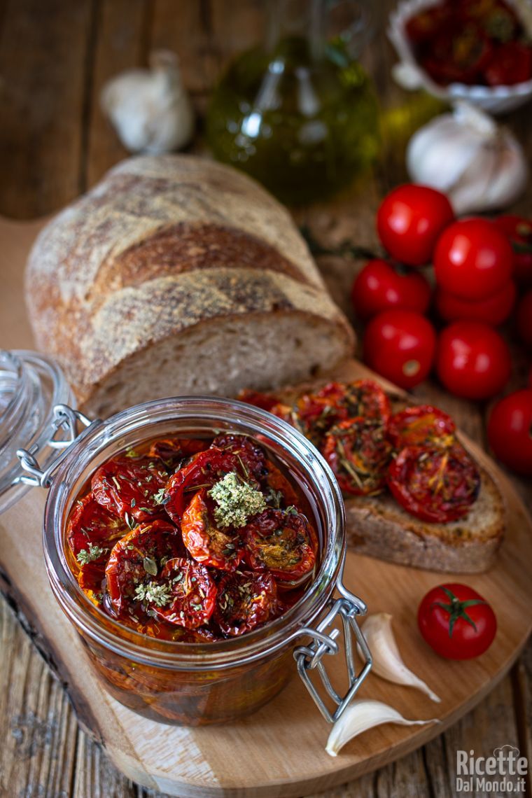 Pomodorini confit sott'olio