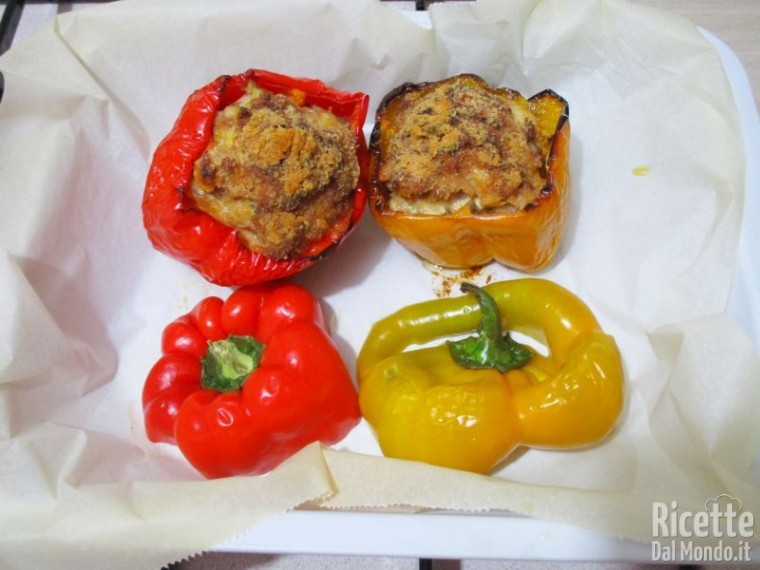Peperoni ripieni al forno 9