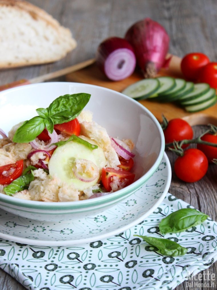 Come fare la panzanella
