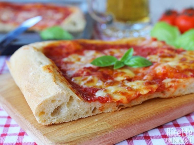 Pizza alla birra anche senza lievito RicetteDalMondo
