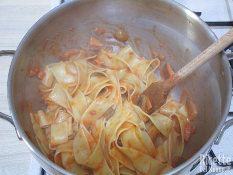 Pappardelle boscaiola 12