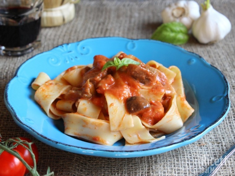 Ricetta pappardelle alla boscaiola