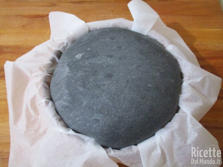 Pane al carbone vegetale con lievito madre 9