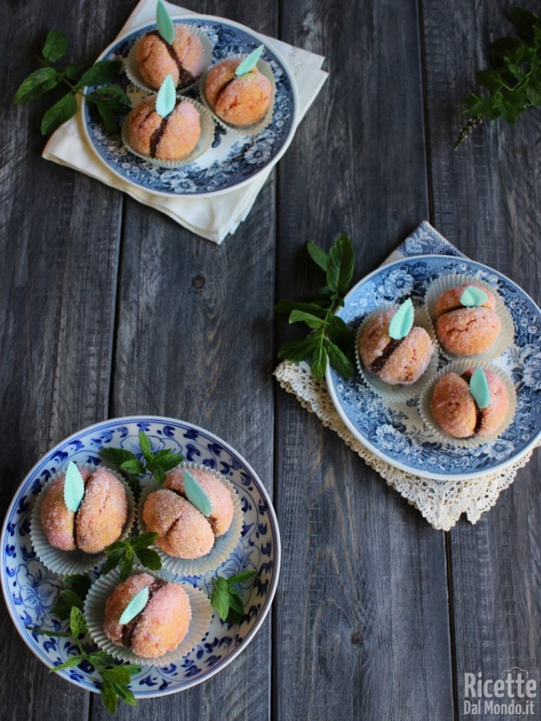 Come fare le pesche all'alchermes