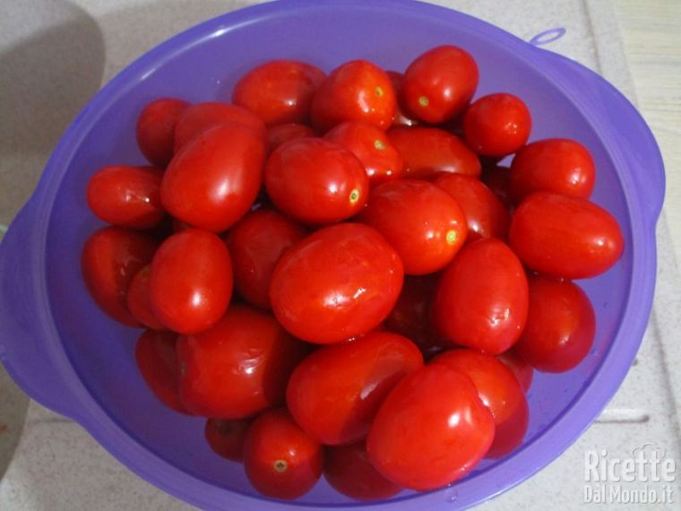 Lavare i pomodori