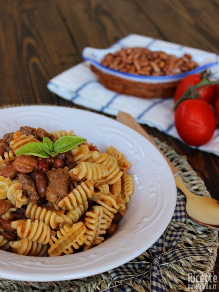 Semplice Pasta fagioli e salsiccia