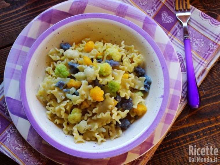 Ricetta Pasta e cavolfiore colorato
