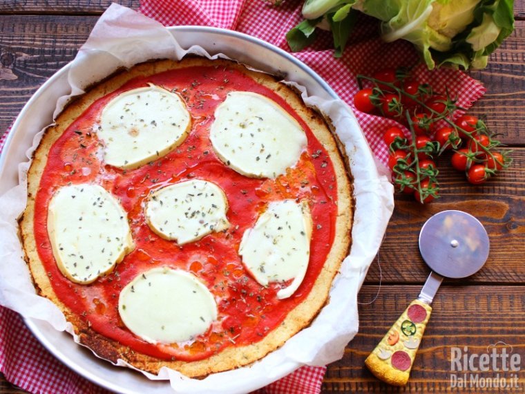 Pizza di cavolfiore al forno
