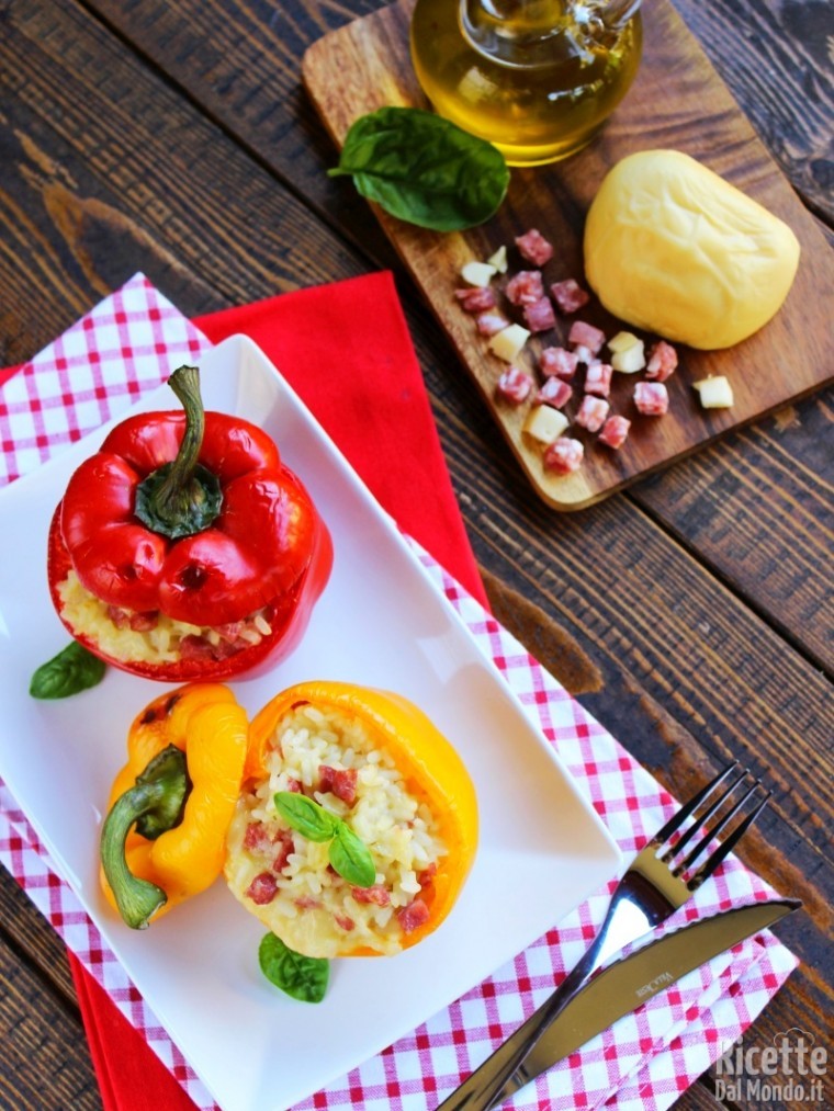 Come fare i tradizionali peperoni ripieni di riso