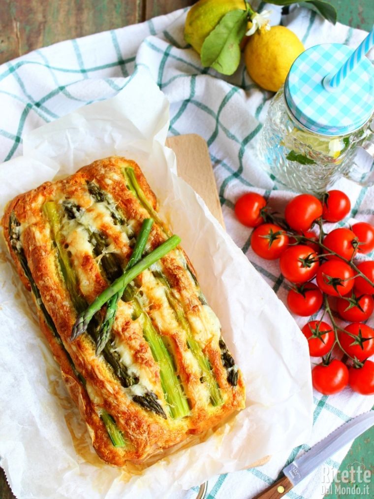 Come fare il plumcake salato con asparagi e asiago