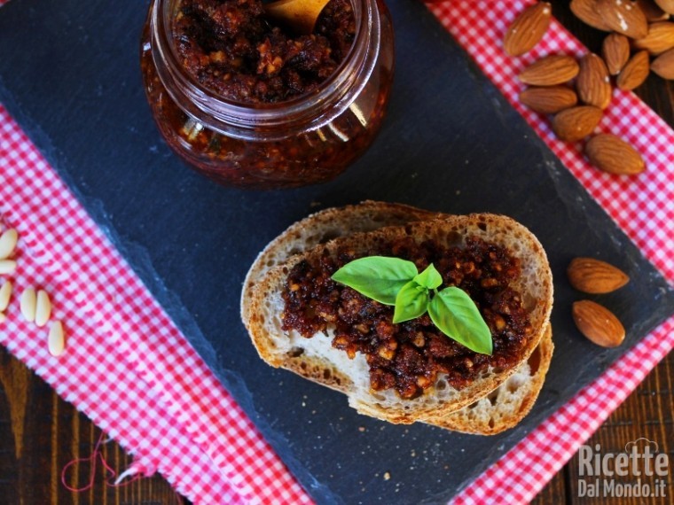 Ricetta pesto di pomodori secchi