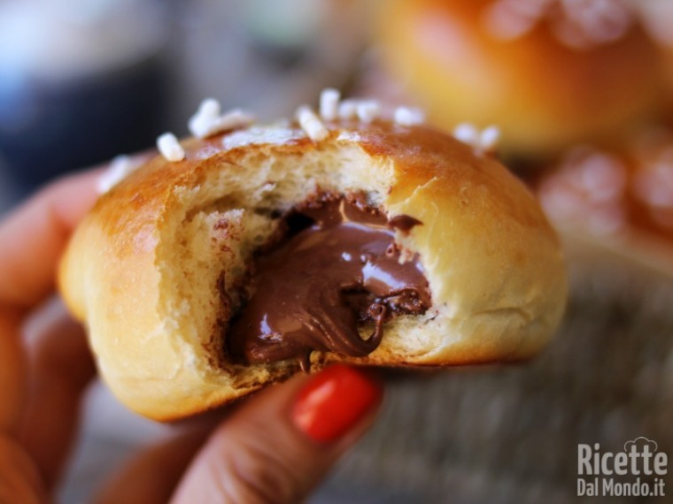Soffici panini alla Nutella