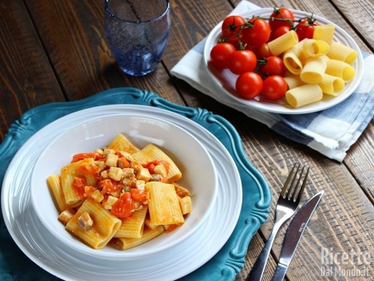 Gigantoni al ragù di Pesce Spada