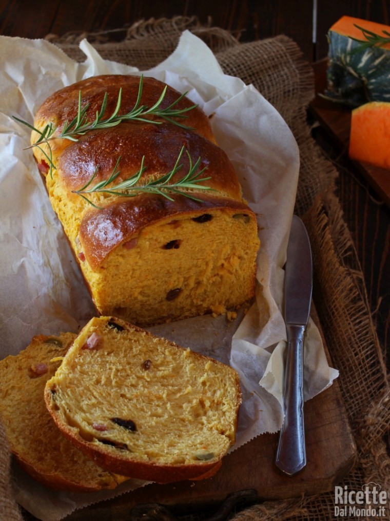 Ricetta semplice del pan brioche alla zucca salato