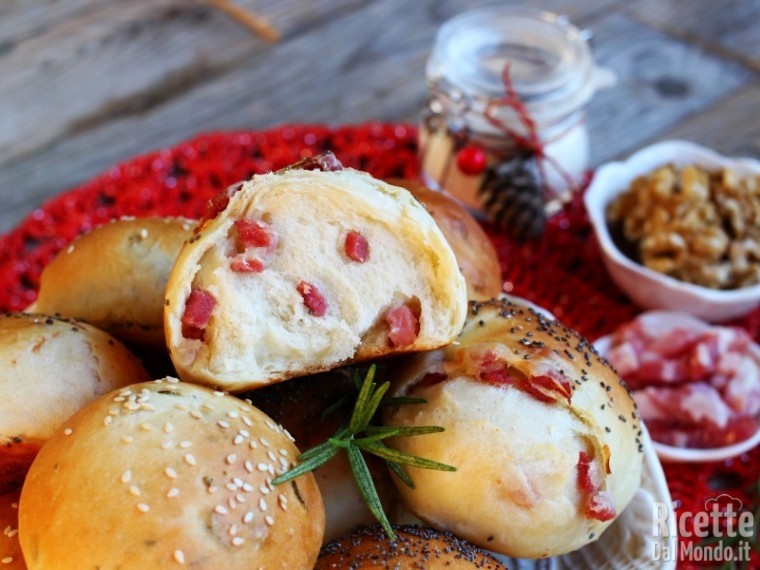 Ricetta panini morbidi delle feste