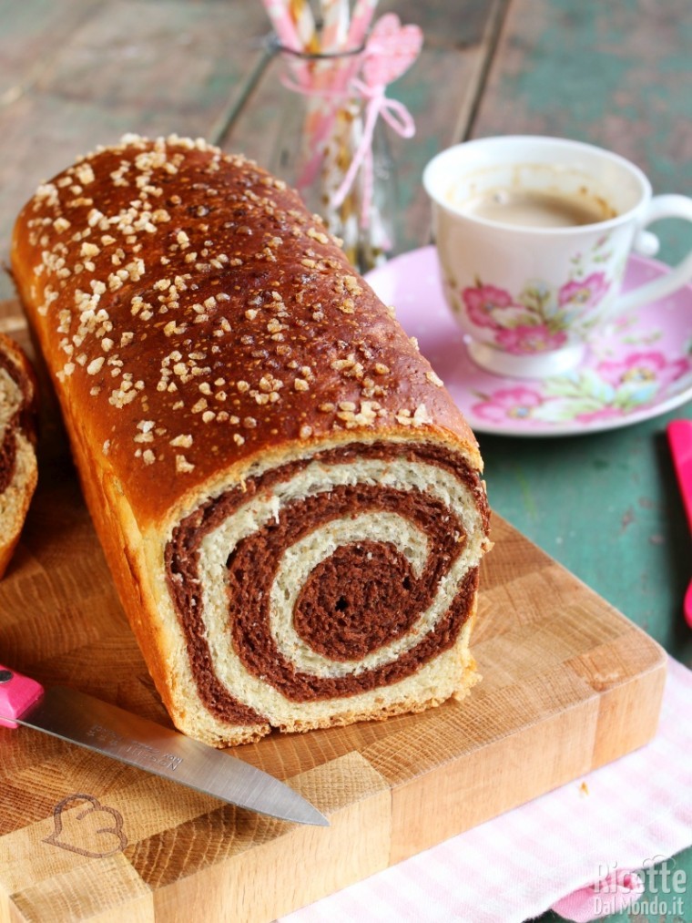 Come fare il pan brioche bicolore vortice