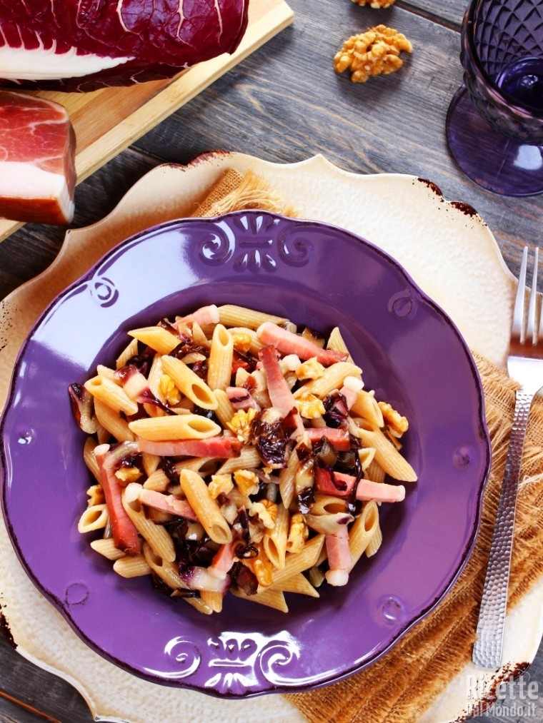 Ricetta pasta radicchio e speck