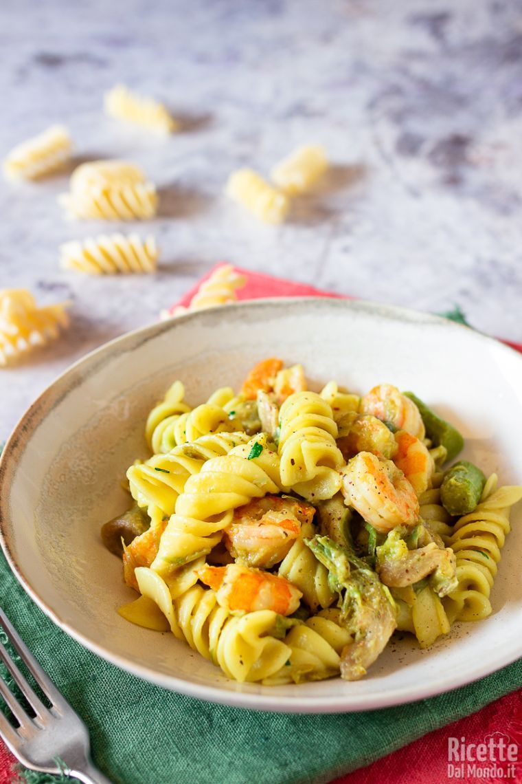 Come fare la pasta carciofi e gamberi