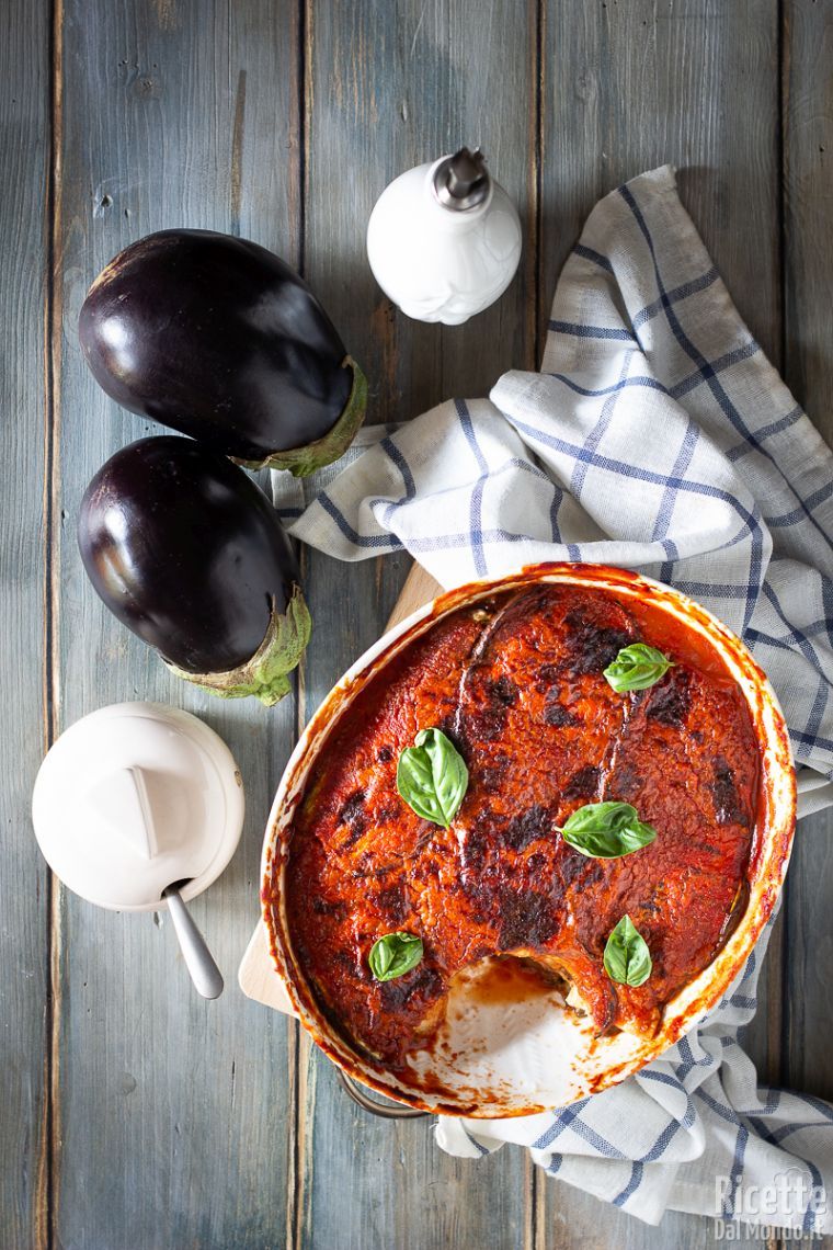 Parmigiana di melanzane grigliate, ricetta light