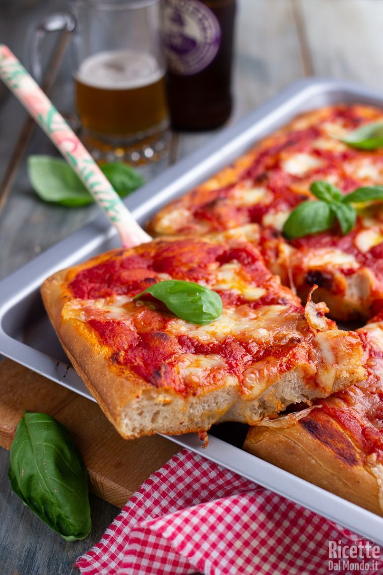 Come fare la pizza focaccia in teglia