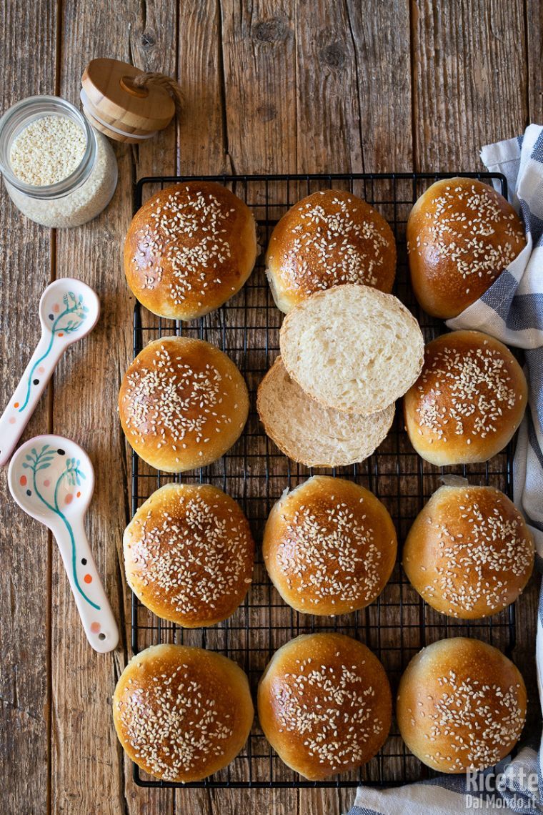 Ricetta panini per hamburger con lievito madre
