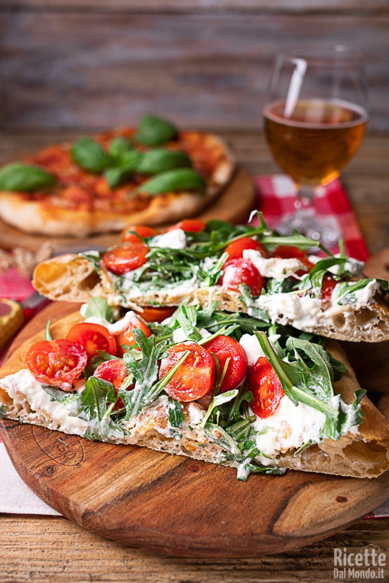 Come fare la pinsa romana