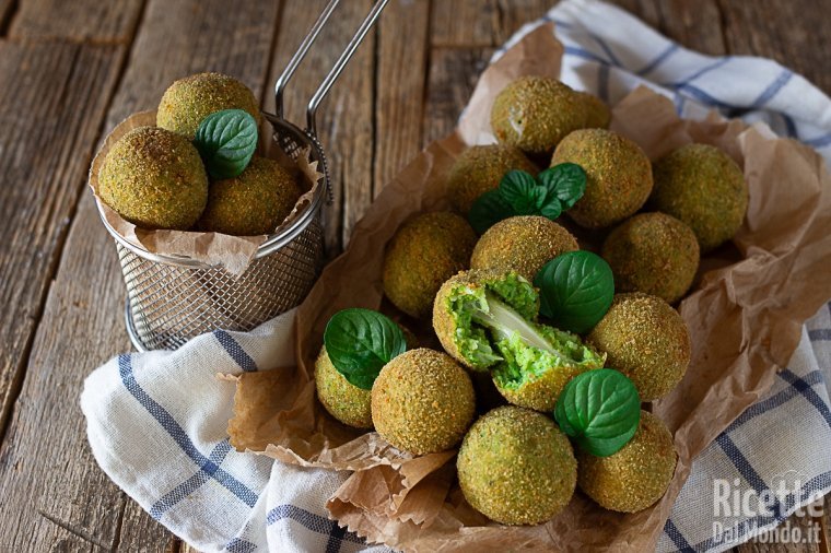 Polpette di broccolo con cuore filante